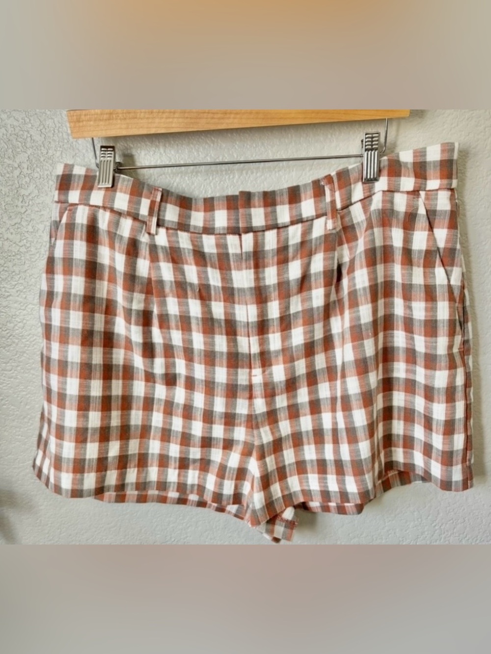 Nine west xl plaid brown gingham shorts